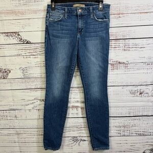Joes jeans medium wash size 28 casual skinny ankle jeans